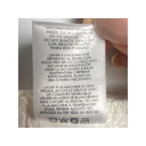 Cabi Slim Boyfriend Jeans Cream Embroidered Floral Style 5490 Size 2 - Picture 9 of 12